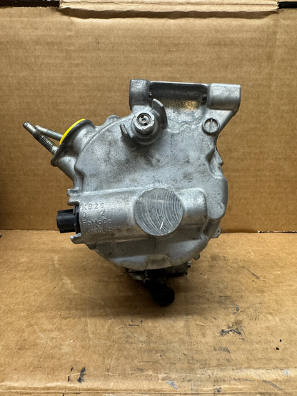 Used OEM AC Compressor 471-0901 / DG9Z19703B / DG9Z19703M / DG9Z19703V / YCC308 / YCC443
