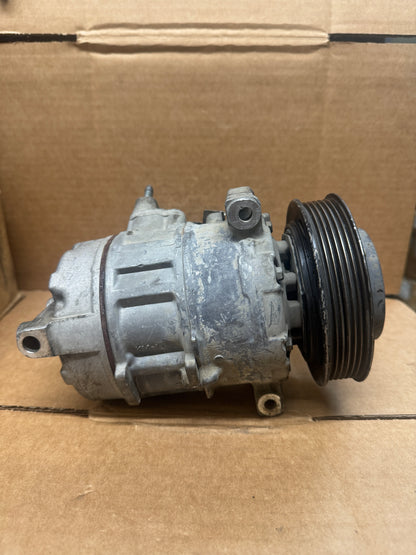 Used OEM AC Compressor 15-21517 / 471-0714 / 21992587