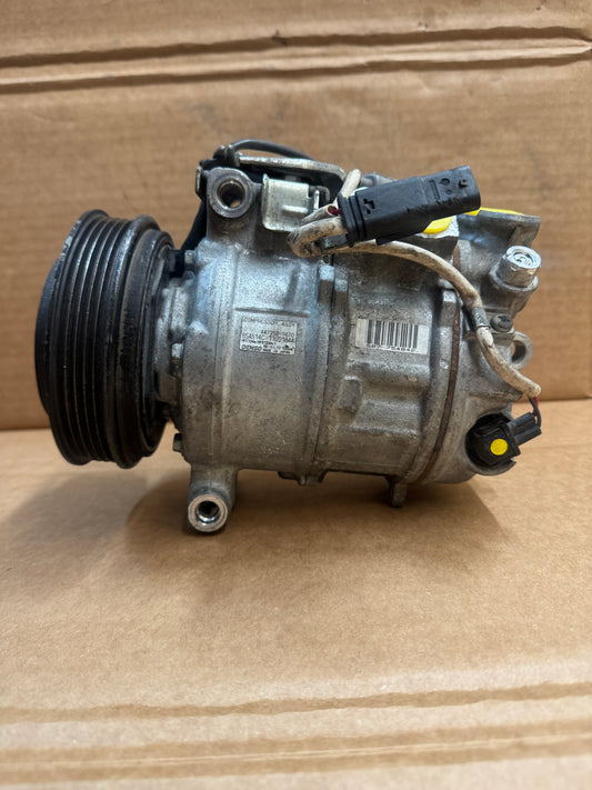 Used OEM AC Compressor 92600-5DBOB / 000830420 / 000830350280 / 0008303502