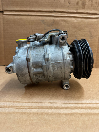 Used OEM AC Compressor 92600-5DBOB / 000830420 / 000830350280 / 0008303502