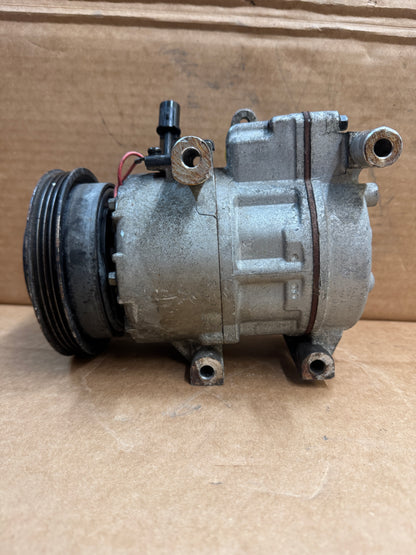 Used OEM AC Compressor 97701-2H102 / 97701-2H140