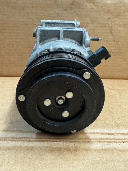 Used OEM AC Compressor CV6Z19703F / CV6Z19703M / GV6Z19703C / YCC296 / YCC365 / YCC409