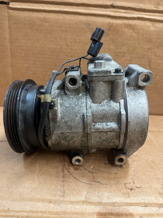 Used OEM AC Compressor 97701-0E125 / 97701-2F130 / 97701-2F130DR