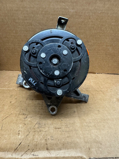 Used OEM AC Compressor 73111FJ000 / 73111FJ040 / 73111FJ041 / Z0014247B